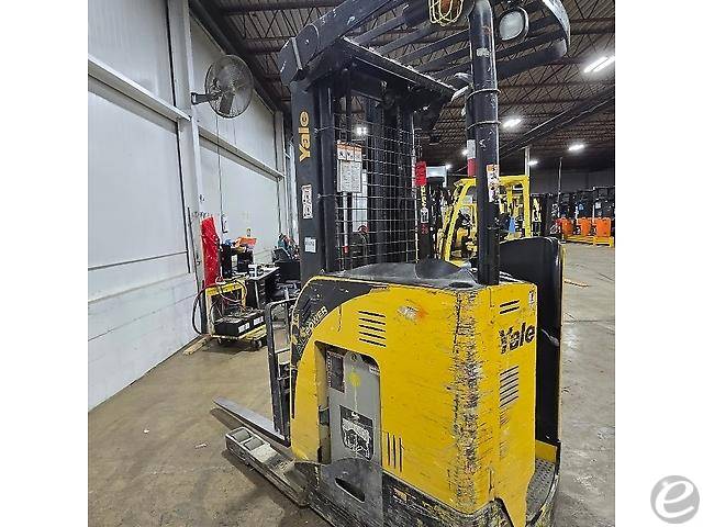 2018 Yale NR045EB