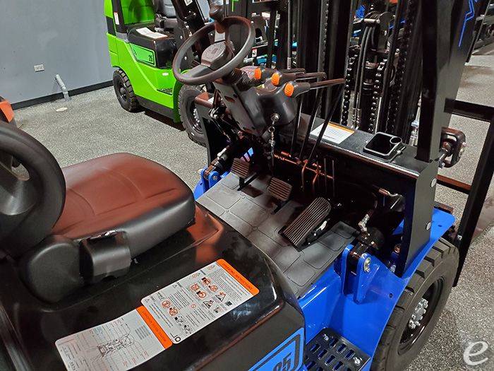 2026 Viper Lift Trucks FY25BCS