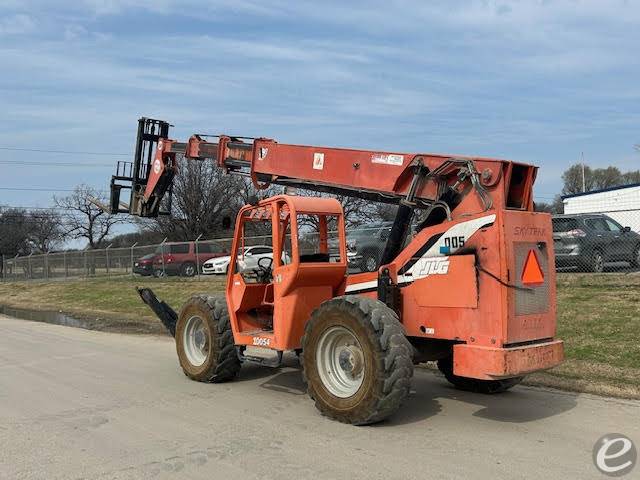 2007 JLG 10054