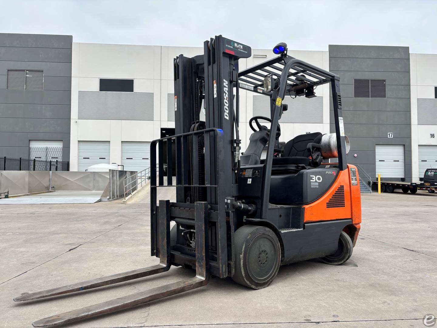 2018 Doosan GC30P-5