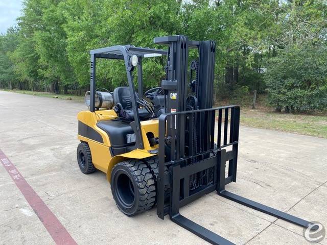 2004 Cat P6000