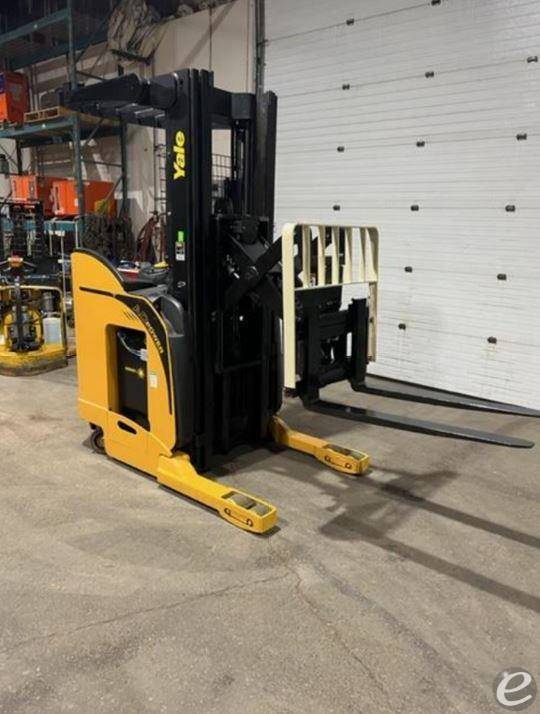 2010 Yale NR035EANL36TE095 Electric Reach Truck - 123Forklift