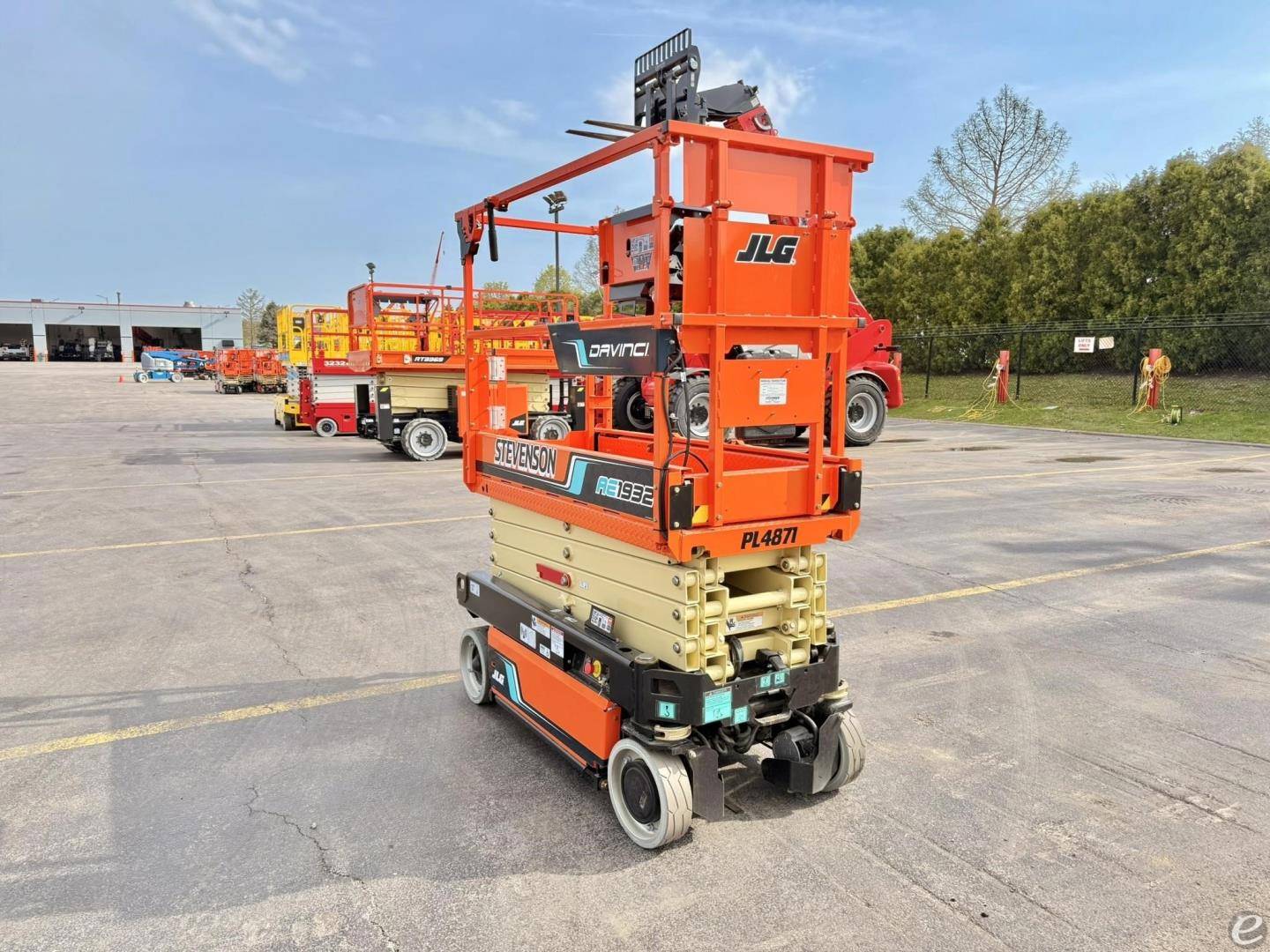 2025 JLG AE1932