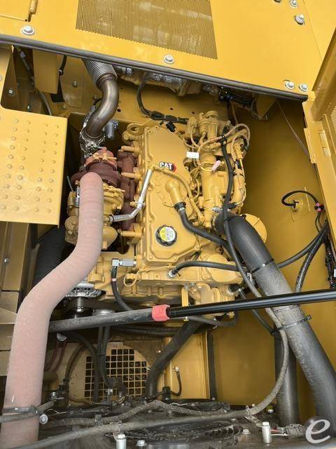 2025 Cat 320