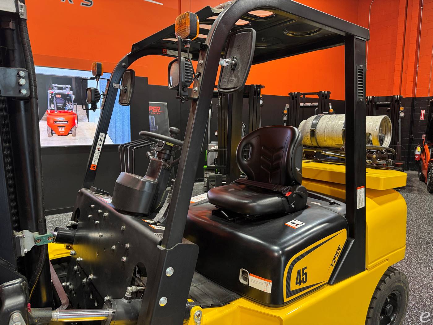 2026 Viper Lift Trucks FY45