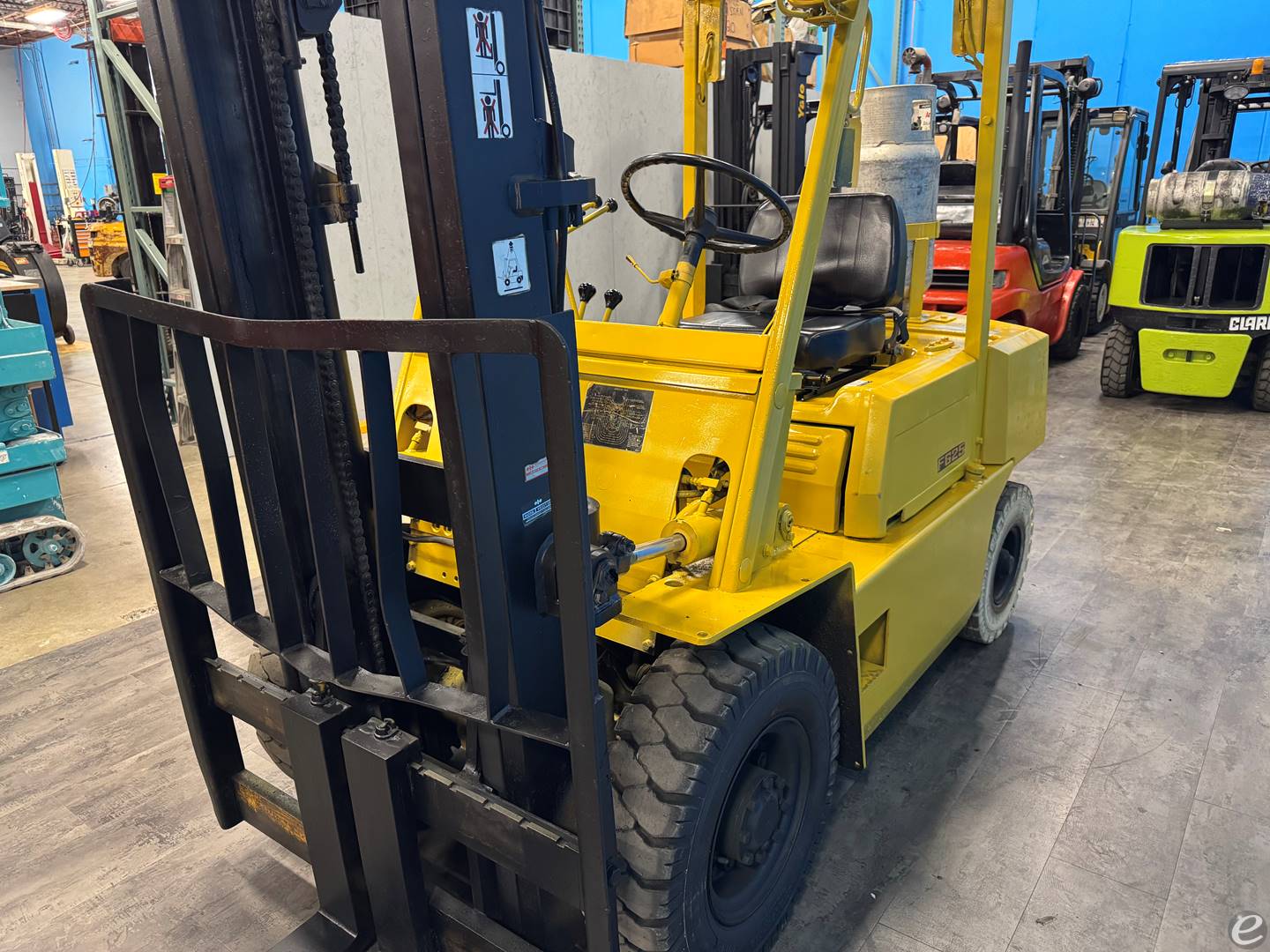 1990 Komatsu FG25T-8