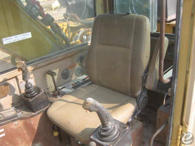 1988 Cat EL180