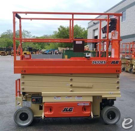 2007 JLG 2630ES