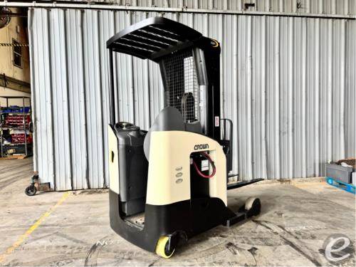 2015 Crown RR5725-35