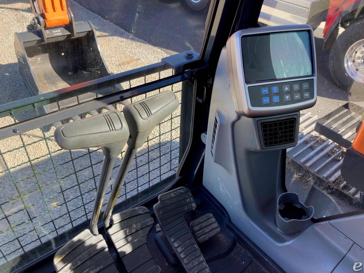 2022 Doosan DX140 LC