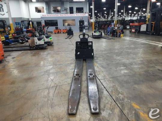 2015 Crown PE4500-80 Electric Forklift - 123Forklift