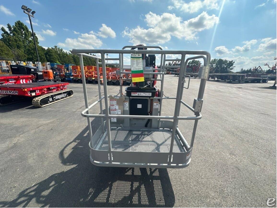 2024 Manitou AETJ49