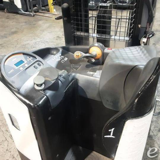 2019 Crown RR5725-45