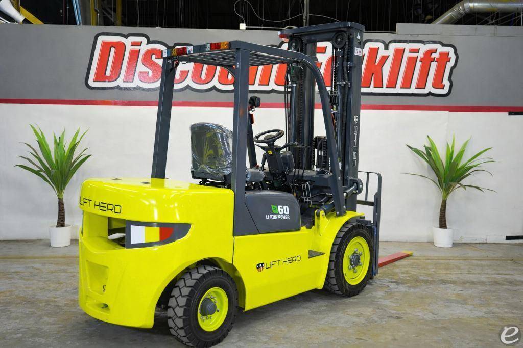 2023 Lift Hero CPD30