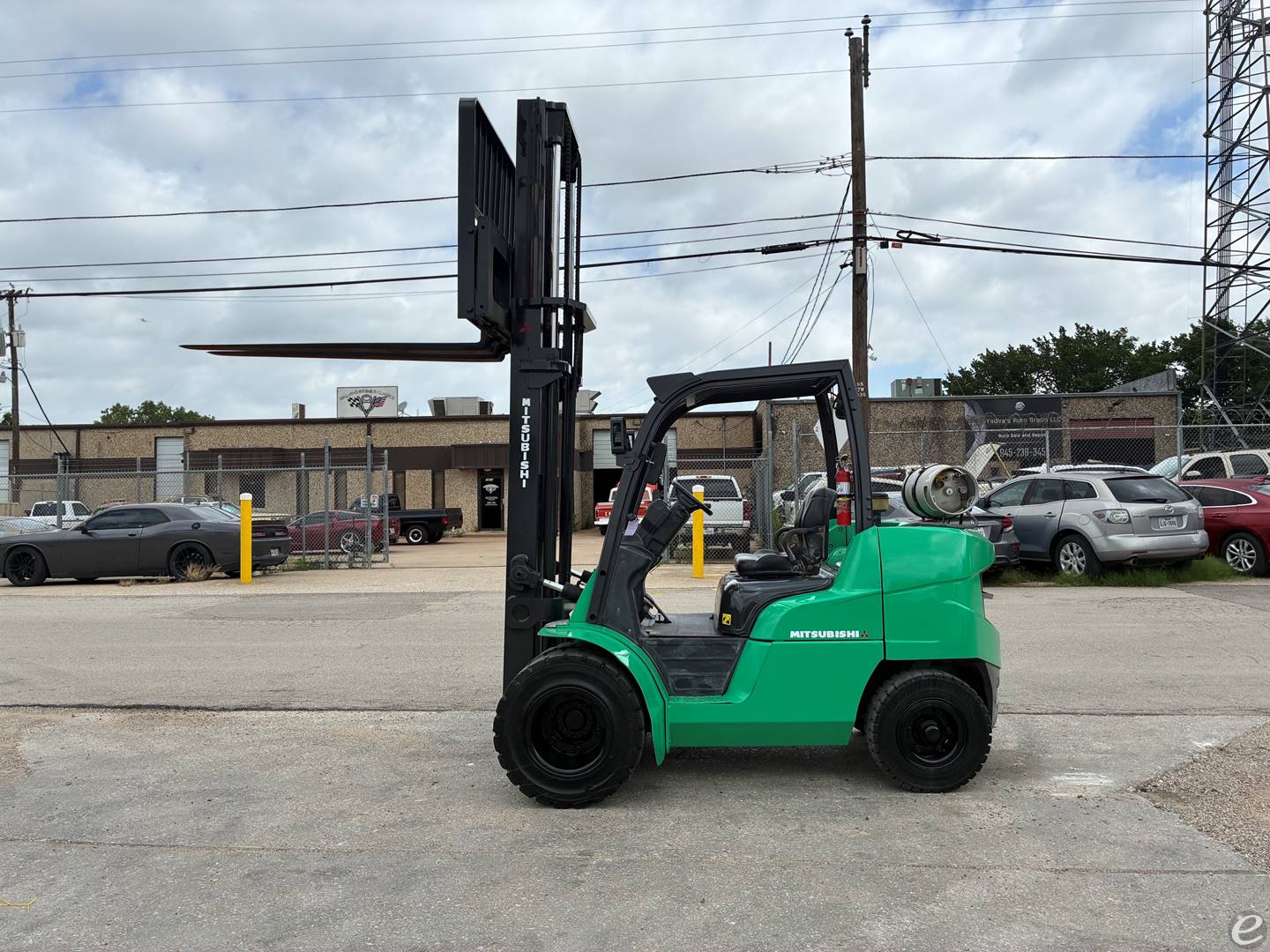2018 Mitsubishi FG40N