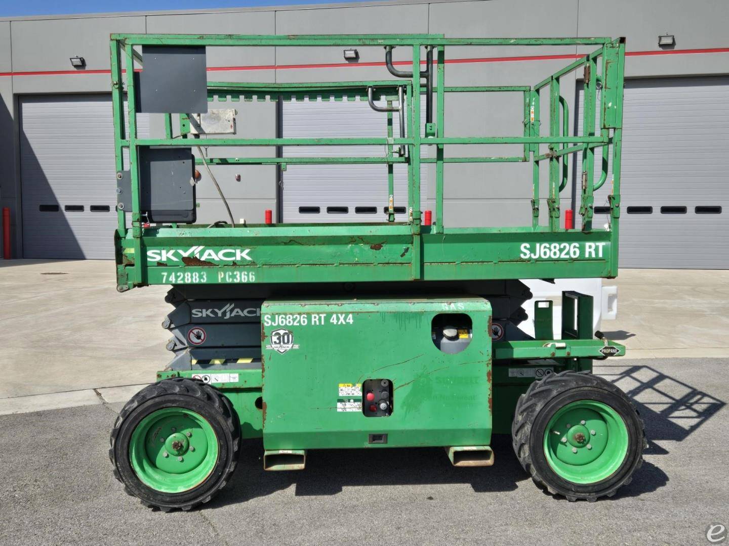 2015 Skyjack SJ6826RT Dual Fuel Sci...