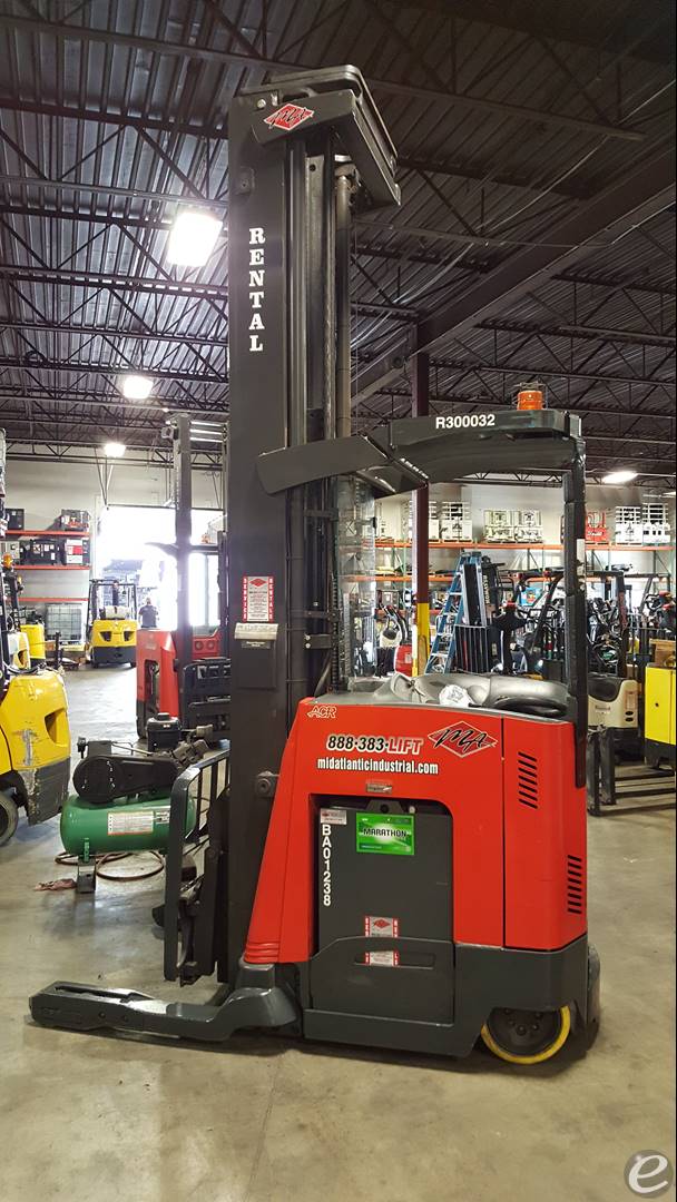 2010 Raymond 7400-DR32TT