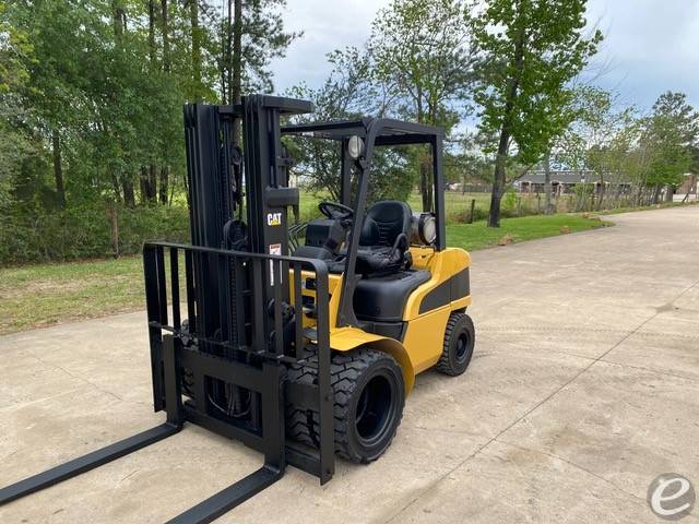2004 Cat P6000