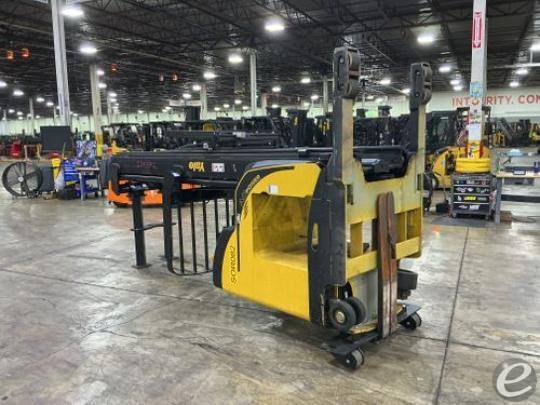 2019 Yale NR045