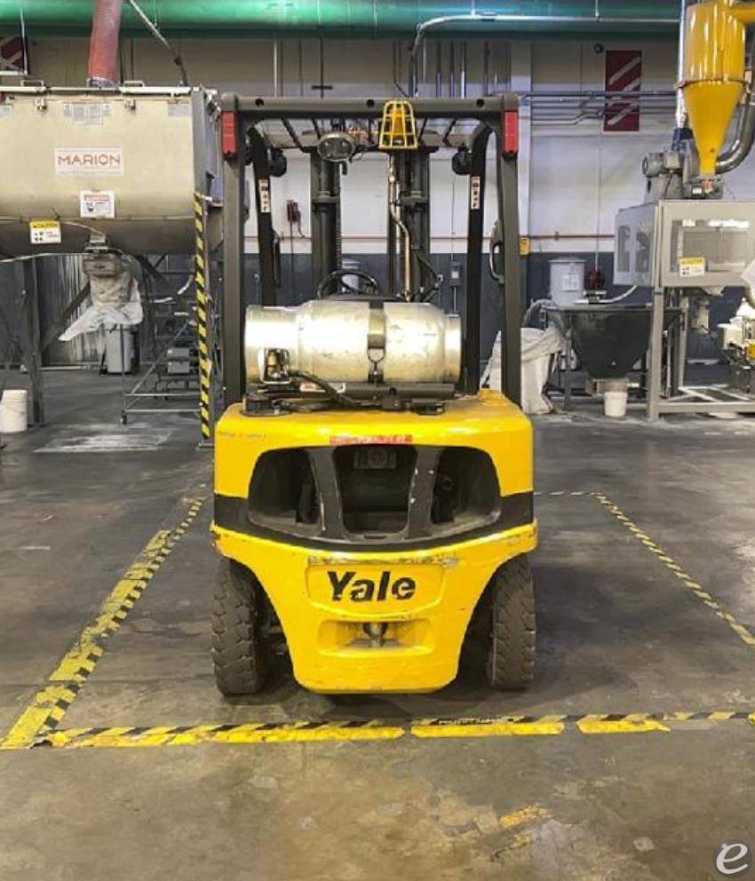2011 Yale GLP050VX