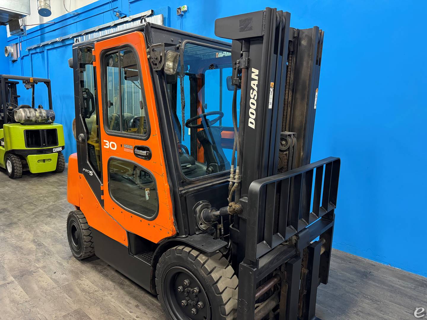 2012 Doosan G30E-5
