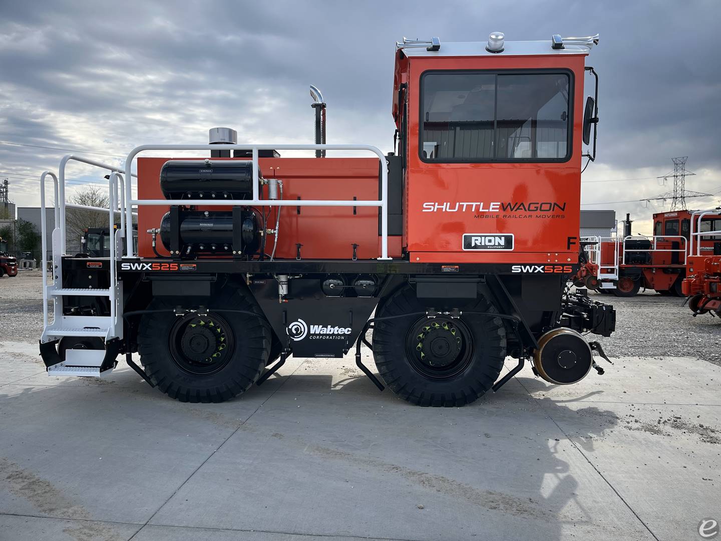 2025 Shuttlewagon SWX525