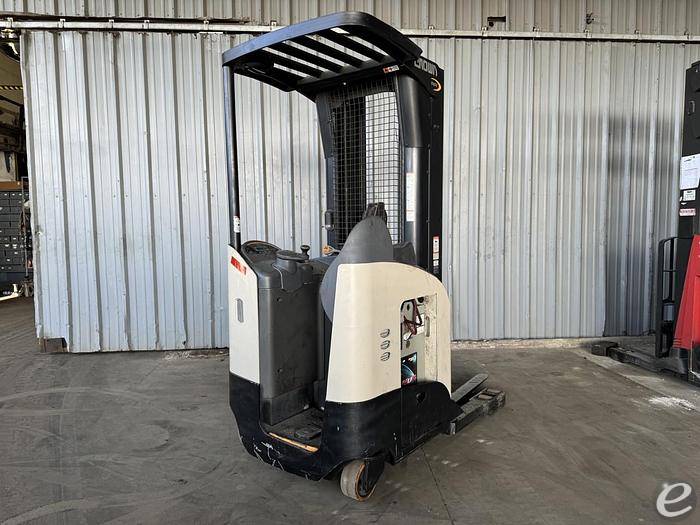 2014 Crown RR5725-45 Electric Forklift - 123Forklift
