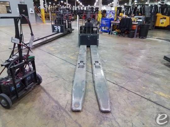 2013 Crown PE4500-80 Electric Forklift - 123Forklift