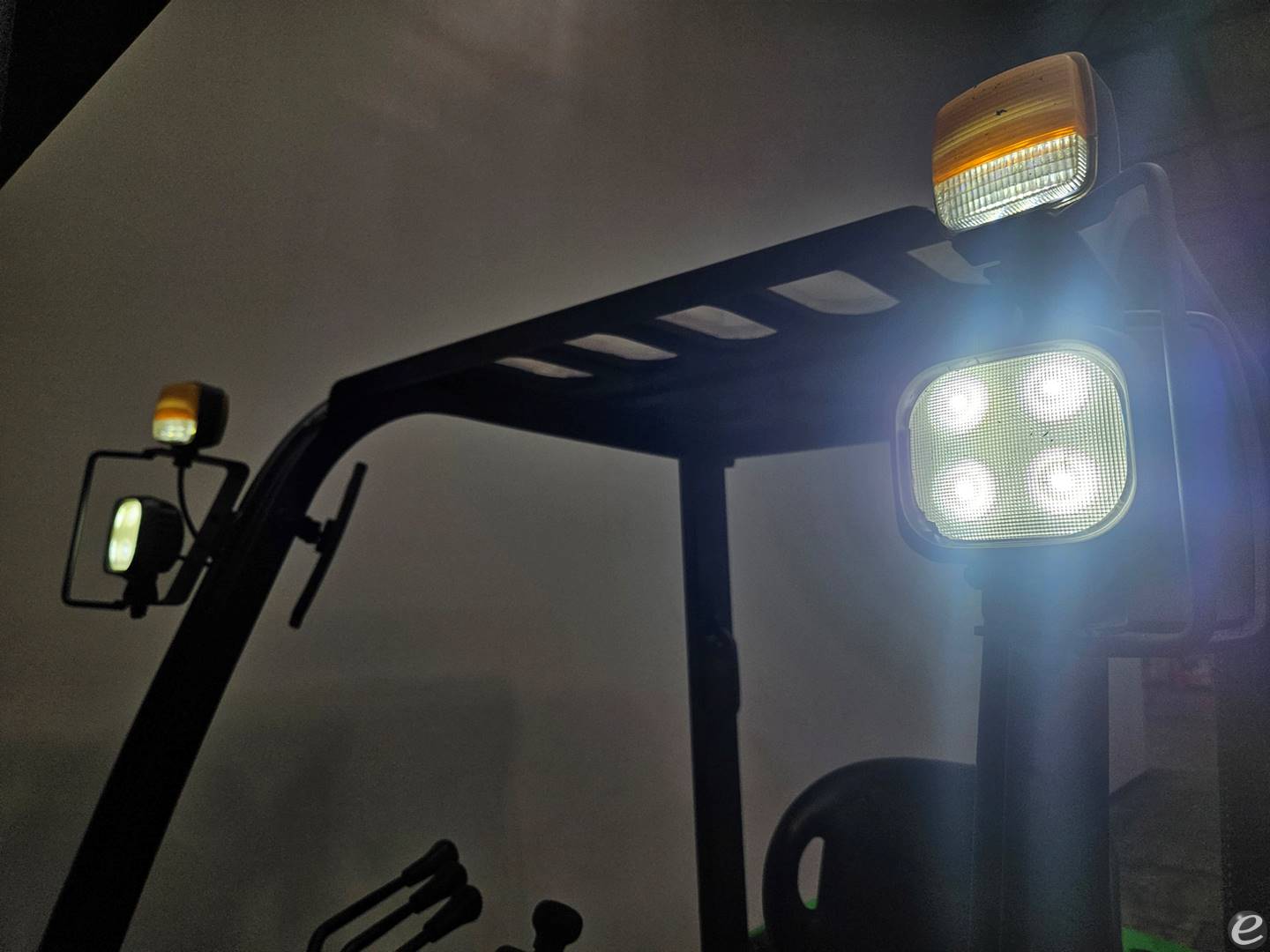 2022 Viper Lift Trucks FD30