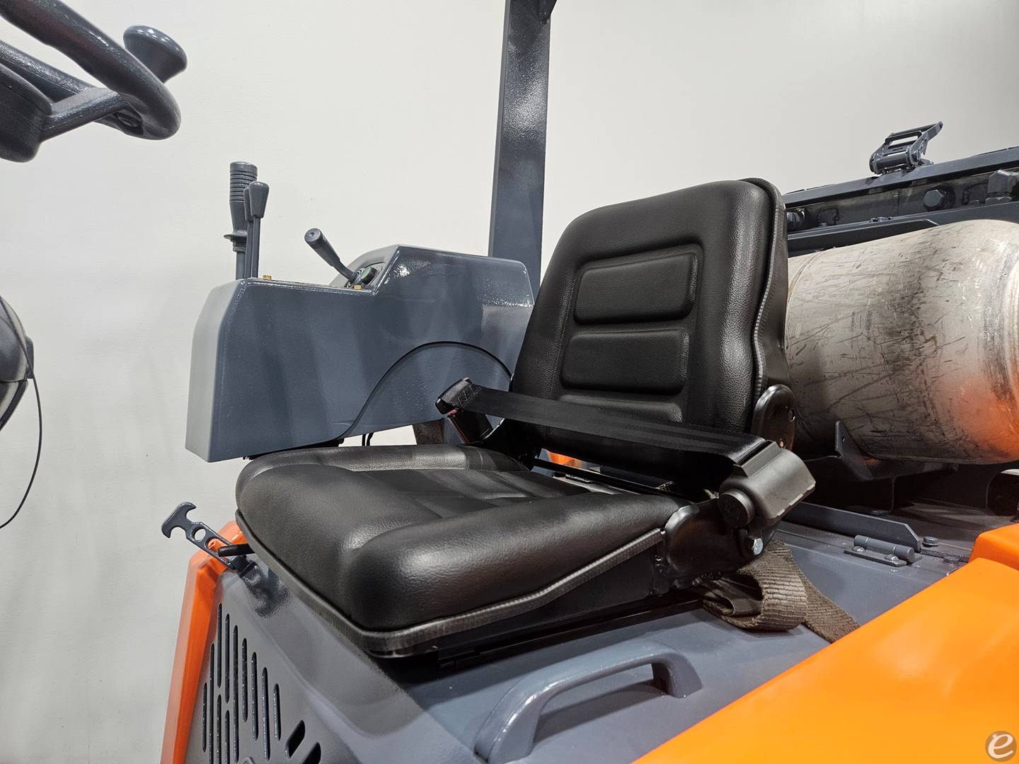 2015 Aisle-Master 44S