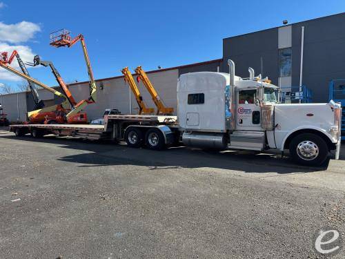 2024 Peterbilt 389 Mid Roof Sleeper Tractor