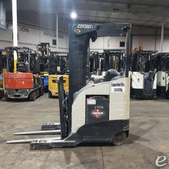 2019 Crown RR5725-45