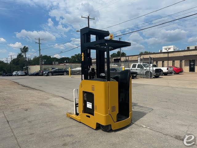 2011 Yale NR045EANL36TE110