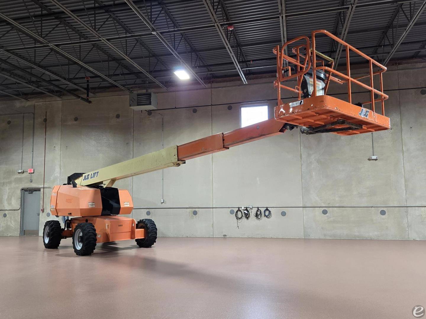 2017 JLG 600S