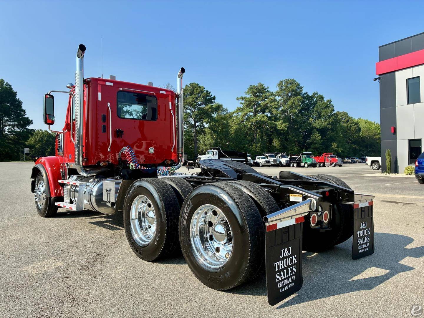 2018 Freightliner CORONADO 122 SD