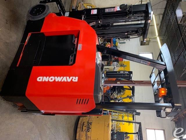 2010 Raymond 425-C40TT Electric Forklift - 123Forklift