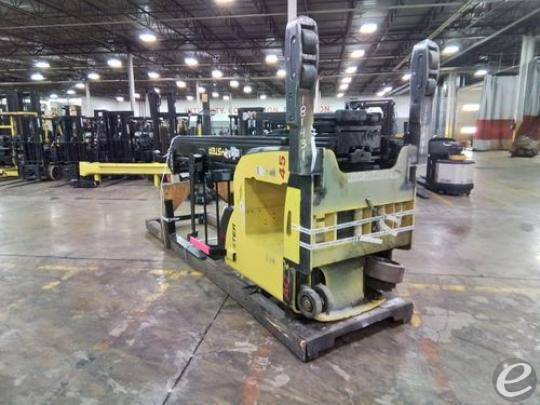 2017 Hyster N45ZR2-21.5 Electric Reach Truck - 123Forklift