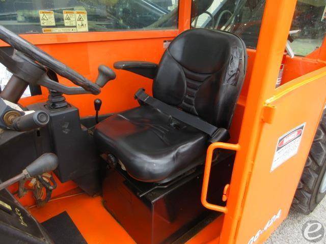 2014 JLG G6-42A