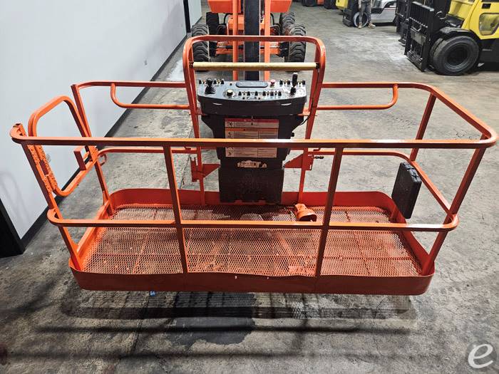 2016 JLG 660SJ