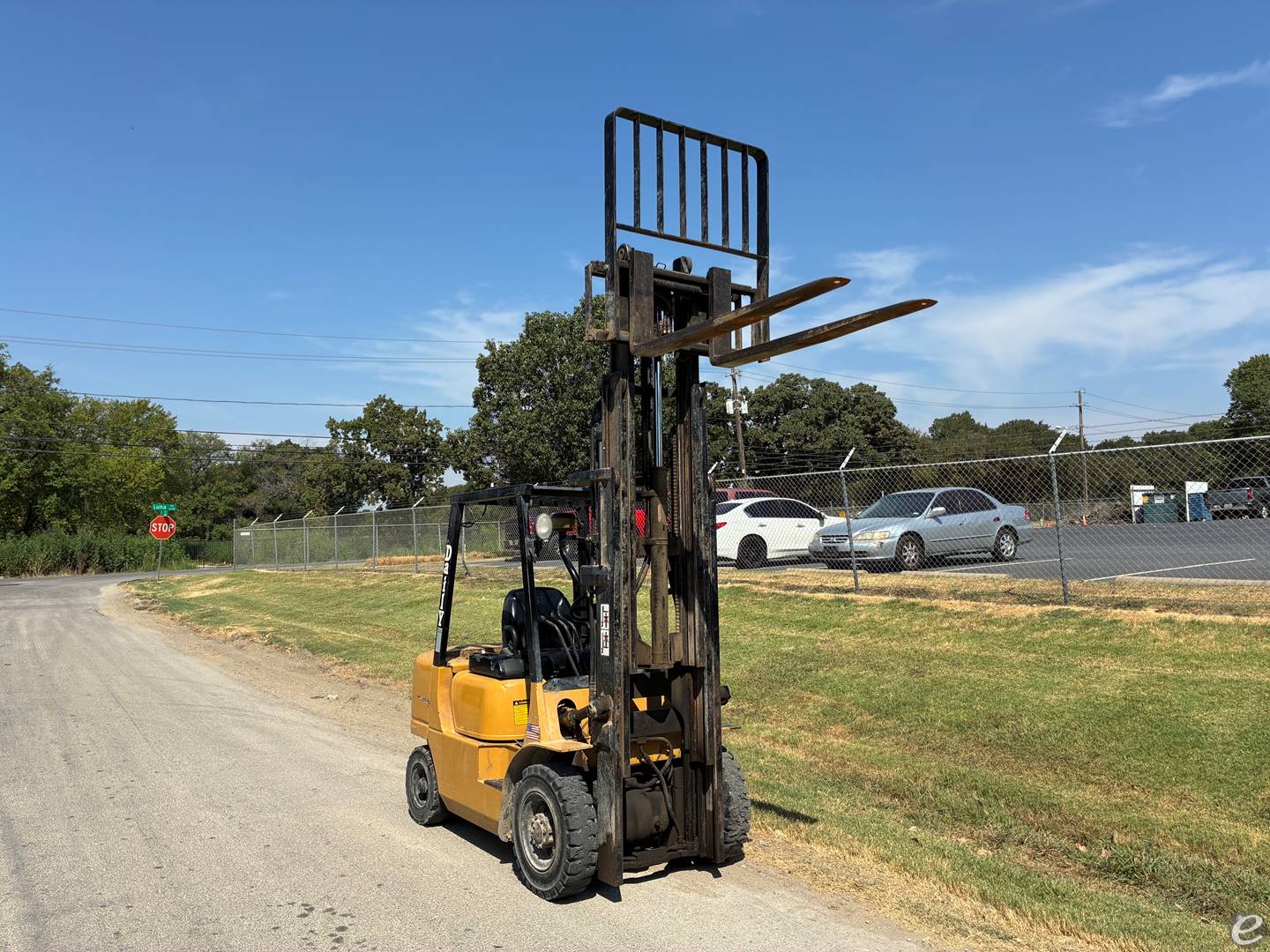 2001 Cat DP25K