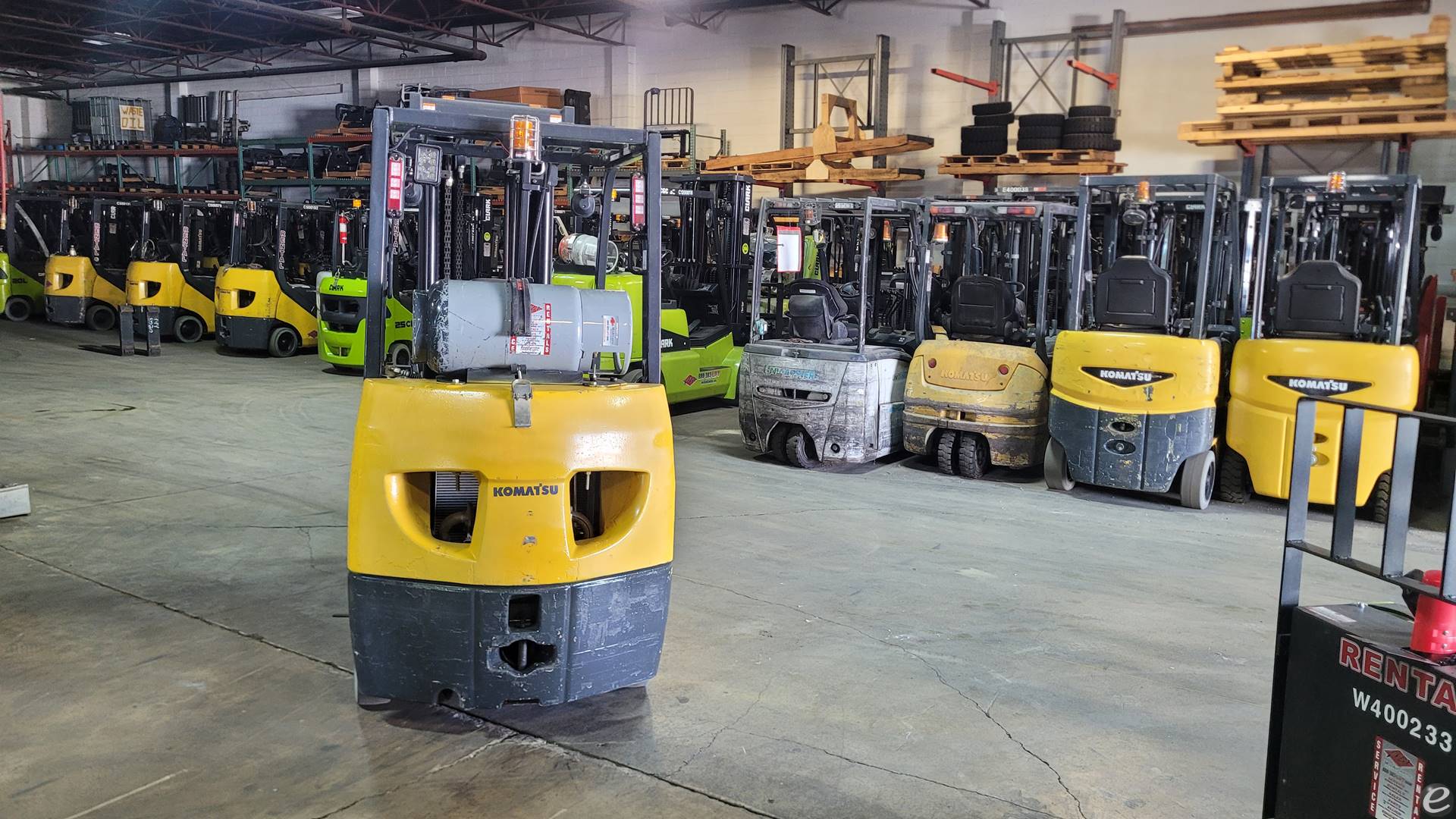 2016 Komatsu FG25ST-16