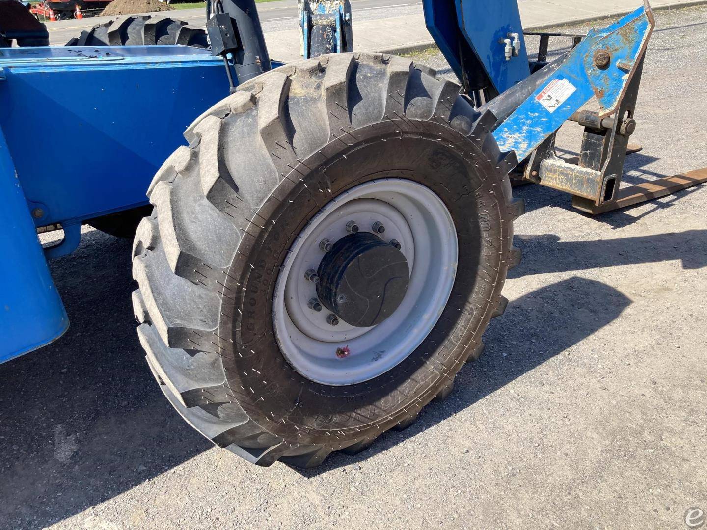 2014 Genie GTH1056