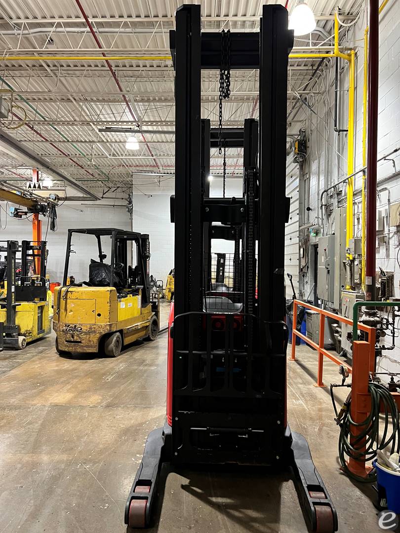 2022 Raymond 752-R45TT Electric Reach Truck - 123Forklift