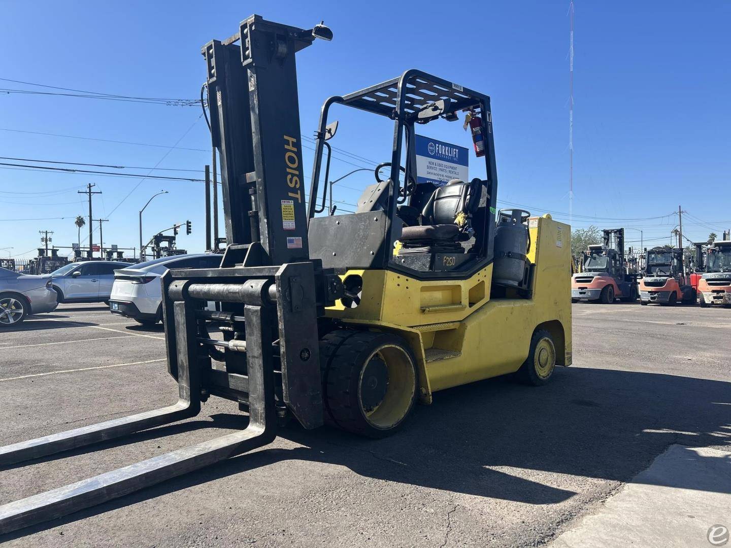 2013 Hoist Liftruck F250