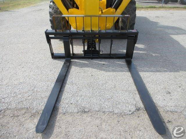 2017 JCB 510-56