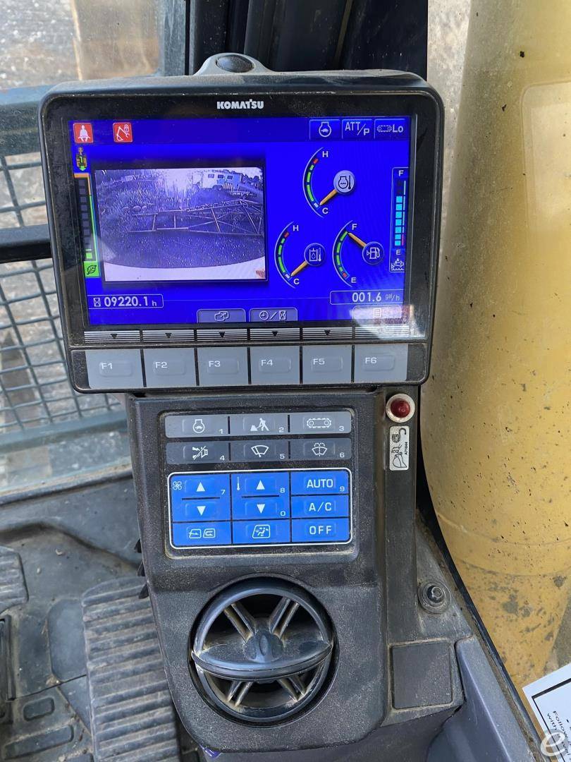 2017 Komatsu PC290 LC-11