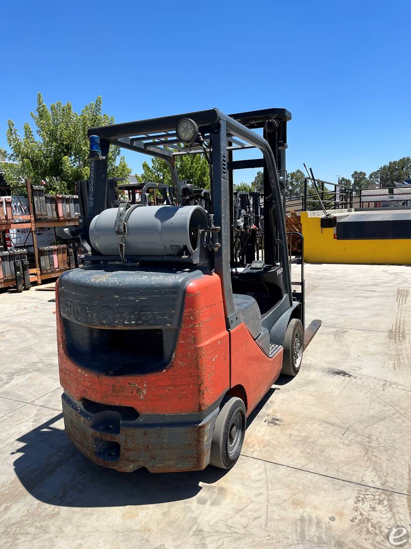 2015 Toyota 8FGCU30 LP Gas Forklift...