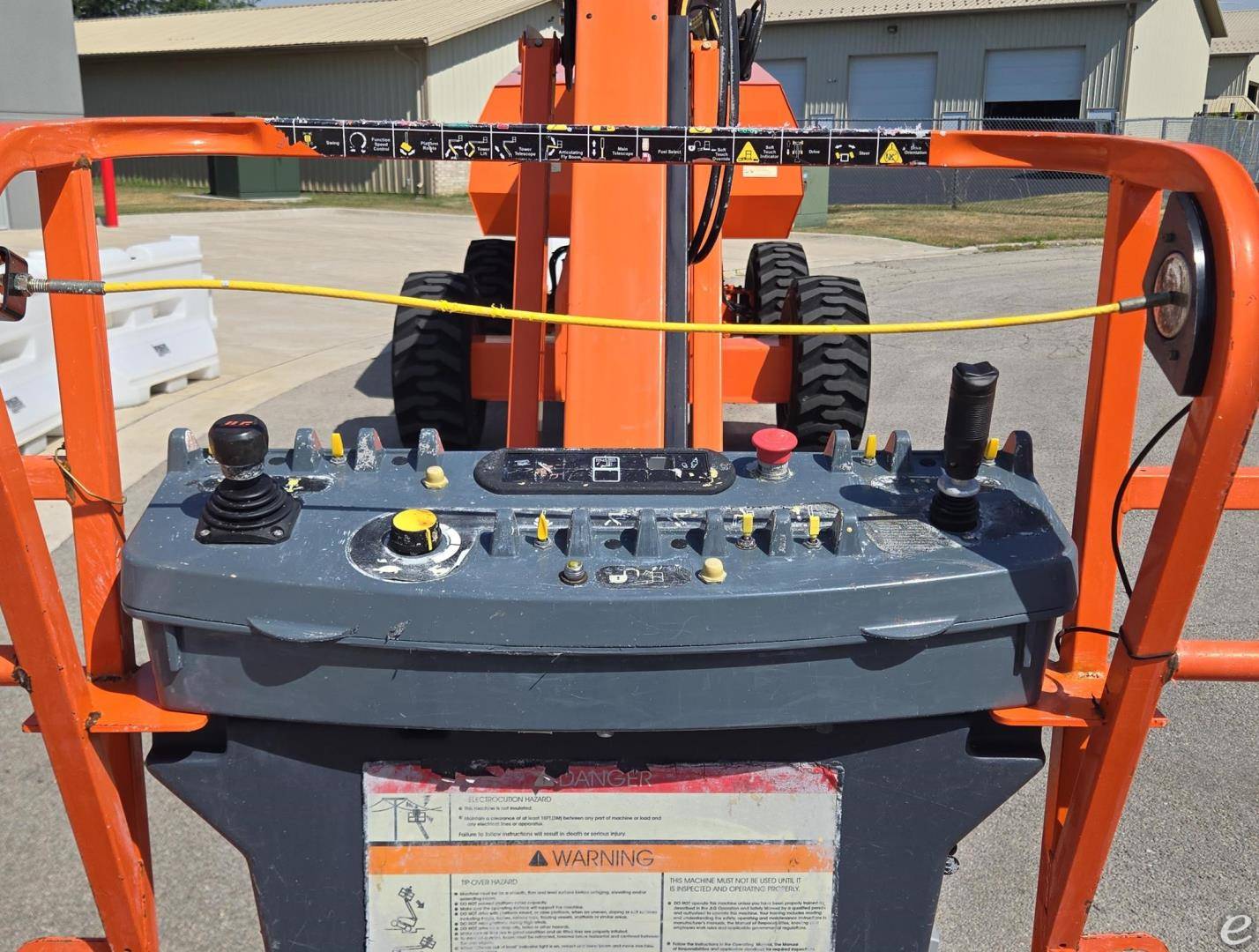 2012 JLG 660SJ