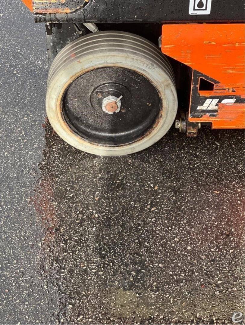 2021 JLG R1932i