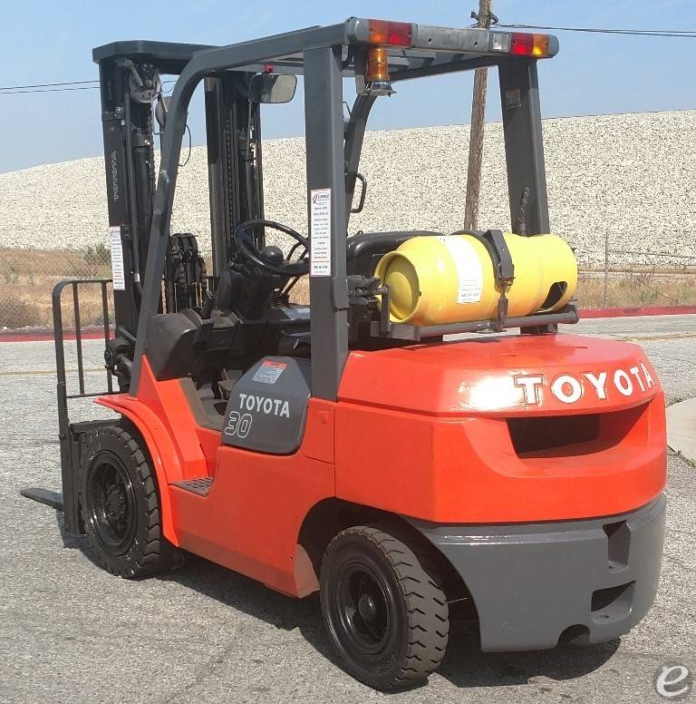 2005 Toyota 7FGU30
